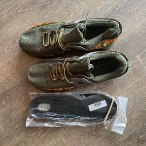 Just SS Blade Style mens sneakers with orthopedic insoles included!!!